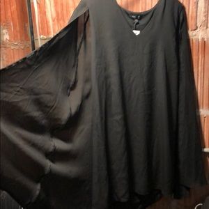 NWT Sleeveless cape dress